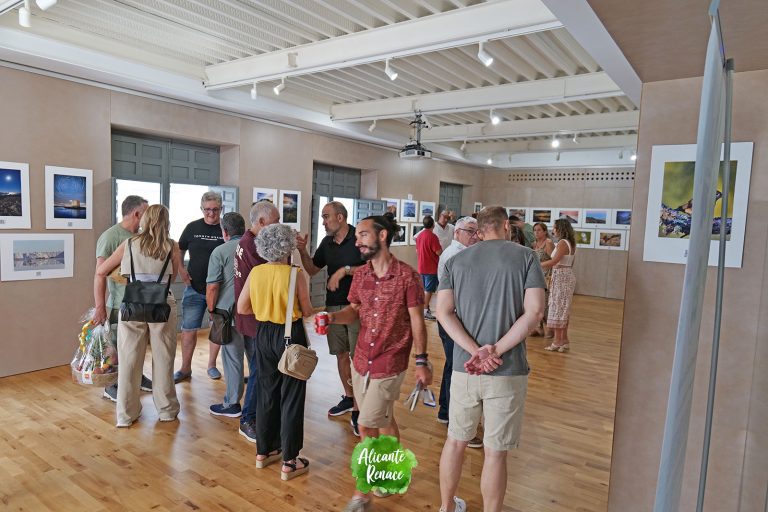 El XIII Concurso Fotográfico de Naturaleza “Alicante Renace 2026” supera las 300 fotografías recibidas y entra en su recta final
