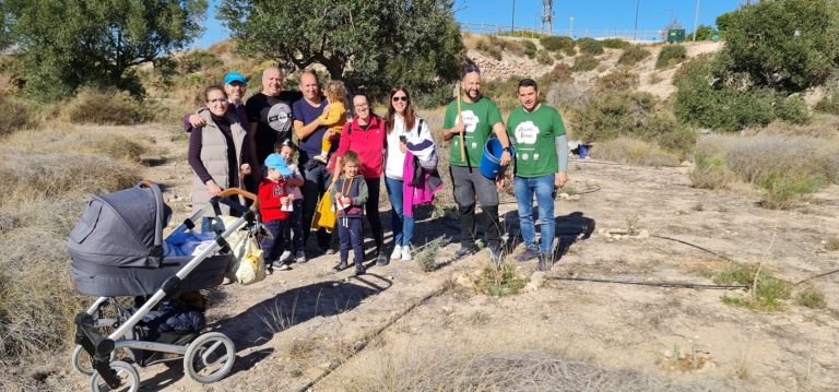 Día Mundial del Voluntario «Reverdeciendo la conciencia social»